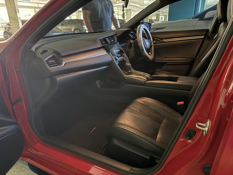 Honda Civic leather seats and dash