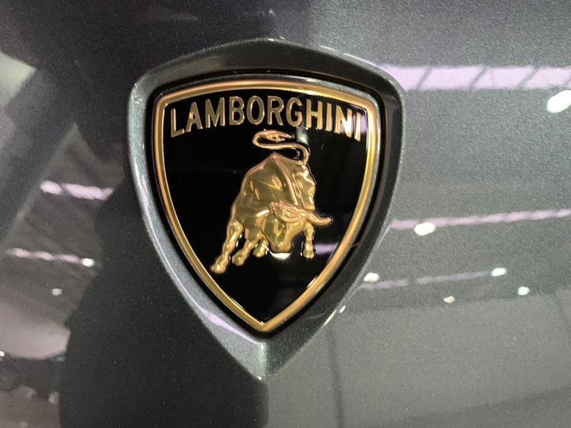 Lamborghini bonnet badge